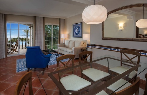 Nueva Milla de Oro Complejo | Apartamento de lujo con 2 dormitorios frente al mar en Marriott's Playa Andaluza