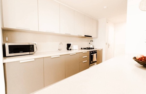 Tumba Vieja Apartamento | Luxury 3 Bedroom Oceanview apt parkingandbalcony