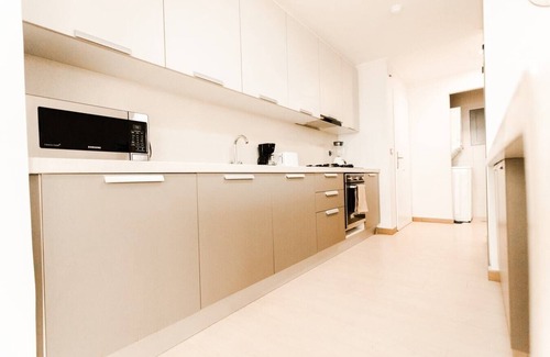 Tumba Vieja Apartamento | Luxury 3 Bedroom Oceanview apt parkingandbalcony