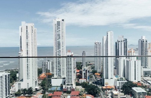 Tumba Vieja Apartamento | Luxury 3 Bedroom Oceanview apt parkingandbalcony