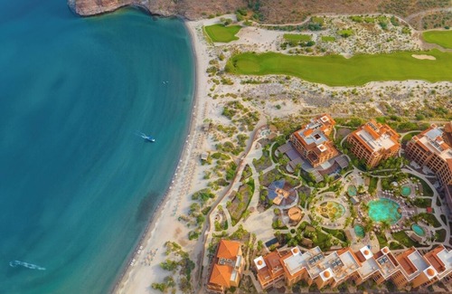 Loreto Apartamento | Luxury 3-Bedroom Penthouse Overlooking Danzante Bay