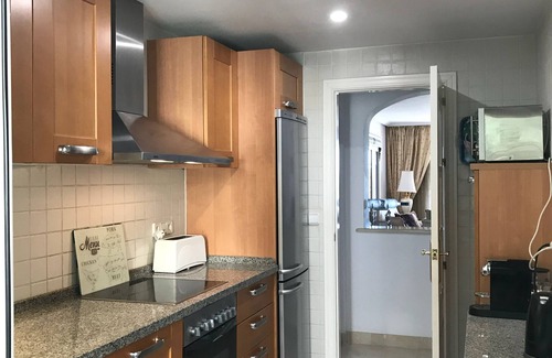 Benahavis Apartamento | Ático de lujo de 3 dormitorios Los Arqueros, cerca de Marbella, Puerto Banús, Benahavis