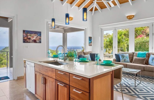 Monte Villa | Luxury 3 Bedroom + Private Pool + Breathtaking Ocean Views + Concierge Services!