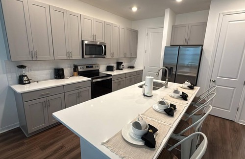 Davenport Casa | Luxury 3 Bedroom Retreat with 2.5 Baths 371