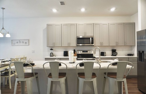 Davenport Casa | Luxury 3 Bedroom Retreat with 2.5 Baths 371