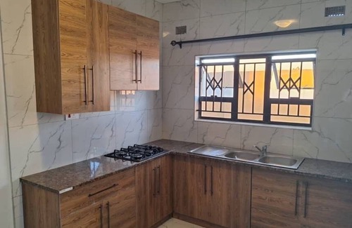 Masvingo Apartamento | Luxury 3 Bedroom Self Catering Apartment- Masvingo