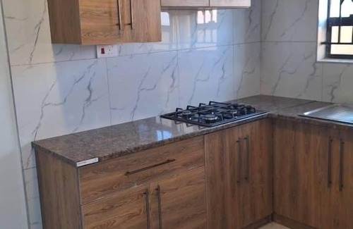 Masvingo Apartamento | Luxury 3 Bedroom Self Catering Apartment- Masvingo
