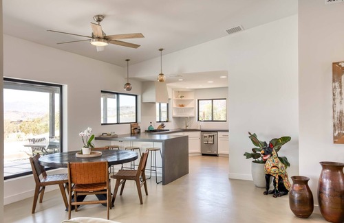Joshua Tree Casa | Luxury 3 bedroom Villa with Salt Water Pool and Spa on 5 acres