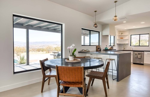 Joshua Tree Casa | Luxury 3 bedroom Villa with Salt Water Pool and Spa on 5 acres