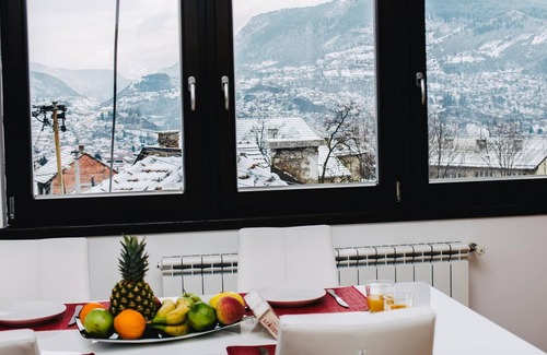 Sarajevo Casa | Luxury 3 Story House- Best View- Free Parking