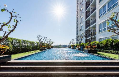 Nong Pa Khrang Apartamento | Luxury 31st Top Floor Condo with Swimming Pool