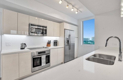 Hallandale Beach Apartamento | LUXURY 3BD APARTMENT BEACHWALK