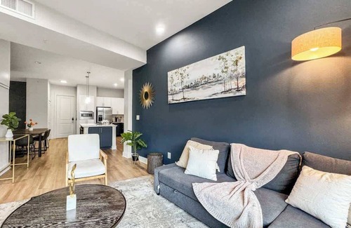 Deep Ellum Apartamento | Luxury 3BD | DT Deep Ellum | 5 Beds | Free Parking