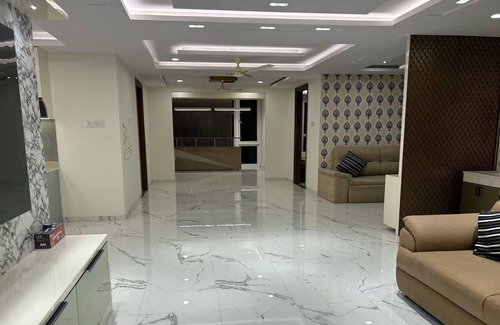 Visakhapatnam Apartamento | "Luxury 3BR Apartment beside Novotel with Breathtaking RK Beach Views!"