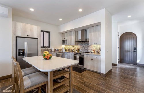 Los Cabos Casa | Luxury 3BR Home with Heated Pool and Resort Access!