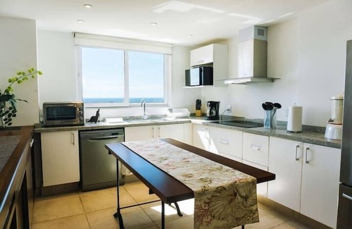 Brisas del Marqués Apartamento | Luxury 3BR PH with EV Charger (PH1 BB)