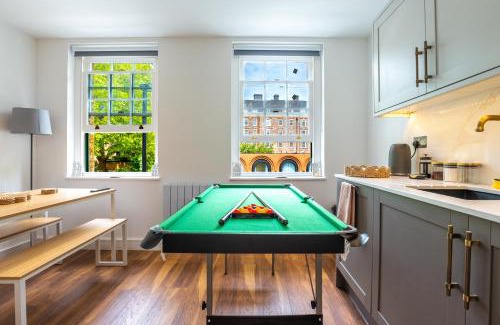 Kentish Town Apartamento | Luxury 3BR Pool Table GymBike SmartTV WiFi AC