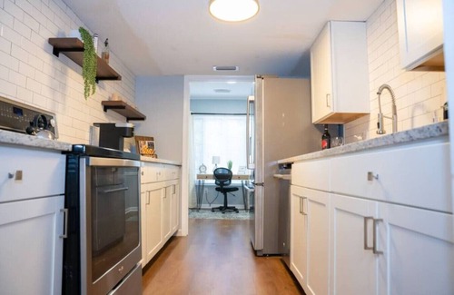 Winston - Salem Casa | Luxury 3BR Townhome - Sleep 6