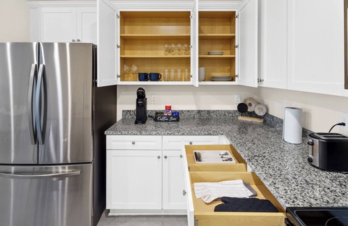 St. Augustine Casa | Luxury 3BR Townhome in St. Augustine with pool gym access. Also close 2 beaches.