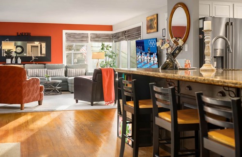 Three Tree Point Casa | Luxury 4 bd/3ba Family Home near Ocean, Airport, & Seattle XL yard w/sportcourt