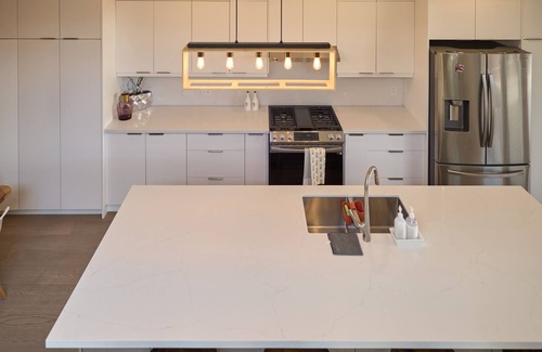 Rustic Casa | Luxury 4 Bed Oasis with Ample Space