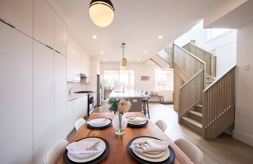 Rustic Casa | Luxury 4 Bed Oasis with Ample Space