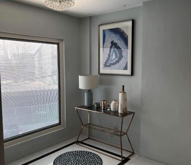 Cainta Apartamento | Luxury 4 Bedroom Apartment