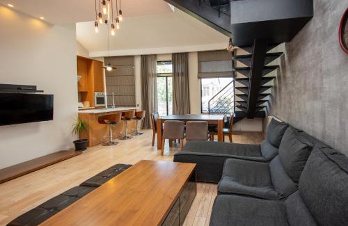 Vera Apartamento | Luxury 4 bedroom apartment #1 in the city center of tbilisi