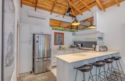 Playa Guiones Casa | Luxury 4 Bedroom Home - steps to beach in Nosara