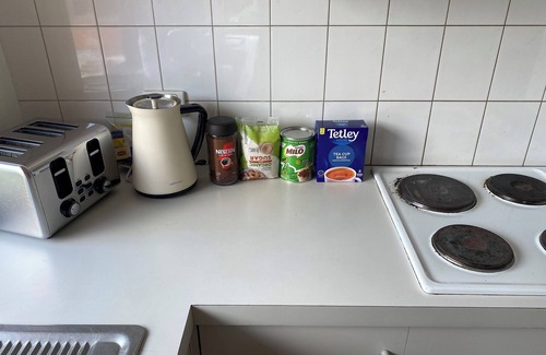 Portland Casa | LUXURY 4 BEDROOM KING BED SPA ARCADE WIFI NETFLIX SLEEPS 10 WITH BOAT PARKING
