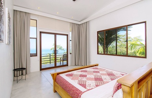 Dominicalito Casa | Luxury 4-bedroom Ocean View Home in Dominical