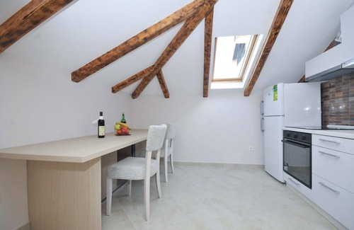 Becici Apartamento | Apartamento de lujo de 4 dormitorios con vistas al mar.
