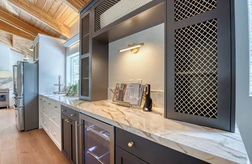 McCall Casa | Luxury 4-Bedroom Retreat with Sauna and Hot Tub in Marvelous McCall!