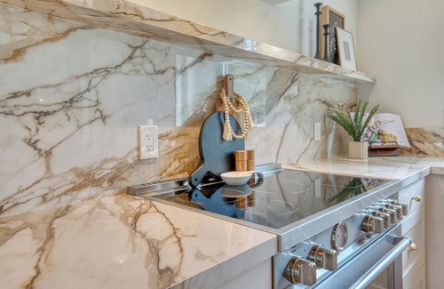 McCall Casa | Luxury 4-Bedroom Retreat with Sauna and Hot Tub in Marvelous McCall!