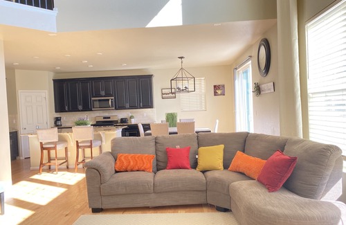 Parker Casa | Luxury 4 bedroom single family home located in a decent neighborhood