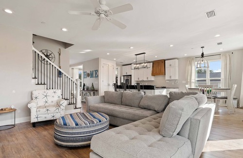 Ono Island Casa | Luxury 4 BR Home, Fido-Friendly*, Elevator, Boat Parking, Golf Cart**!