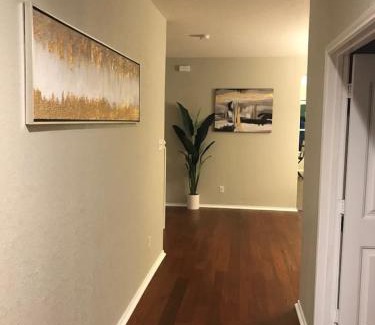 San Antonio Villa | Luxury 4 BR home with Pool near attractions (Cobbl.)