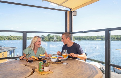 Leuken Casa | Luxury 4-person bungalow in the holiday park Landal Marina Resort Well
