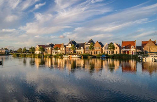 Anjum Casa | Luxury 4-person residence in the holiday park Landal Esonstad
