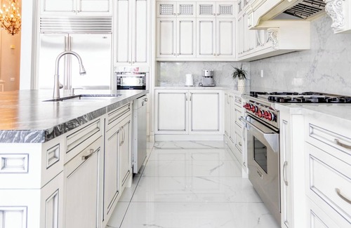 Vaughan Casa | Luxury 4000 sqft Vaughan Estate + Gazebo + Pool
