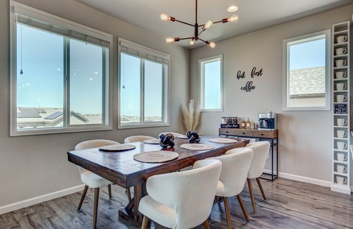 Arvada Casa | Luxury 4800sqft Mountain Home w/ Separate Casita DENVER/BOULDER