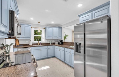 Park East Casa | Luxury 4BR Pool Home Near Downtown & Lido Beach