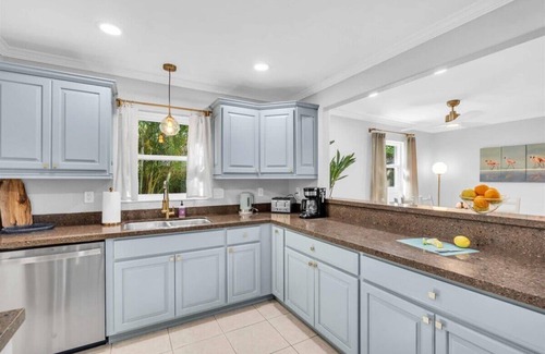 Park East Casa | Luxury 4BR Pool Home Near Downtown & Lido Beach