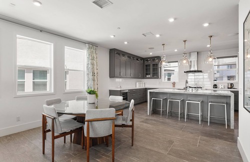 Serra Mesa Casa | Luxury 4BR Retreat in Mission Valley Pool Gym & Prime Location #42120