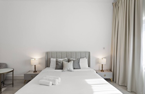 Palm Jumeirah Villa | Luxury 4BR Townhouse Golden Mile