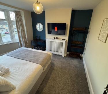Shrewsbury Casa | Luxury 5 Bed Home Near Royal Shrewsbury Hospital