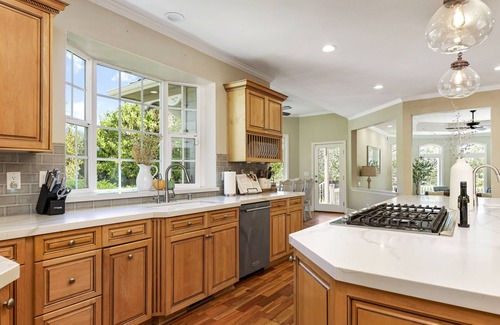 Sutter Creek Casa | Luxury 5 Bedroom 4.5 Bath Dream Estate with Resort-like Pool In Wine Country