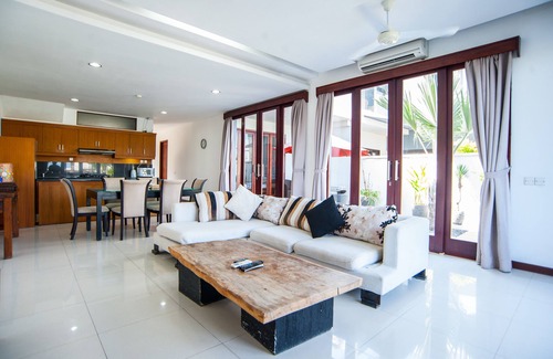 Keramas Villa | De lujo de 5 dormitorios Villa frente al mar
