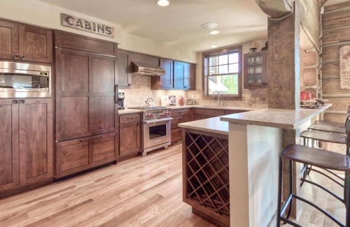 Powder Ridge Cabina | Luxury 5 Bedroom Big Sky Retreat