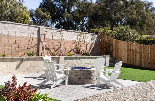 La Jolla Heights Casa | Luxury 5-Bedroom Family Home in La Jolla minutes to the Ocean Sleeps 14